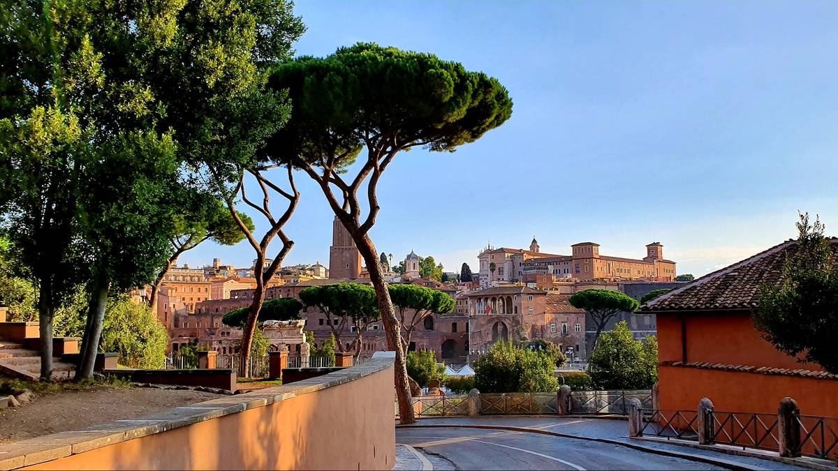 Historyczny gmach w Rzymie na sprzedaż. Mieszkał w nim ks. Karol Wojtyła