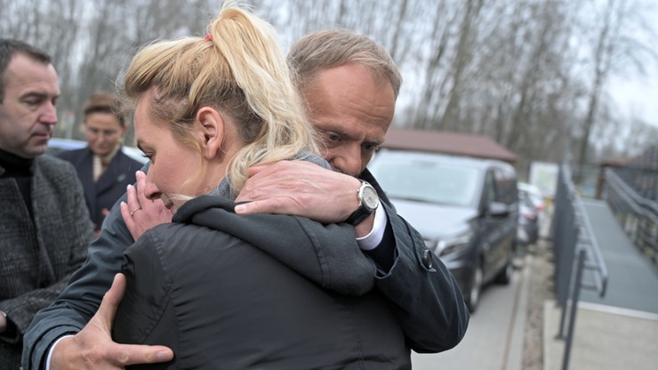 Wdowa po ukraińsku żołnierzy zwróciła się do szefa PO. Donald Tusk usłyszał dramatyczny apel