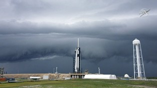 27.05.2020 22:20 Z powodu burz historyczny lot astronautów został przełożony. Kiedy kolejne okienko startowe?