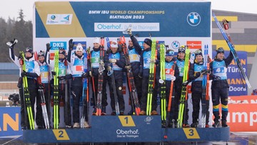 MŚ w biathlonie: Francuzi pokonali lepsi od faworytów w męskiej sztafecie. Odległe miejsce Polaków
