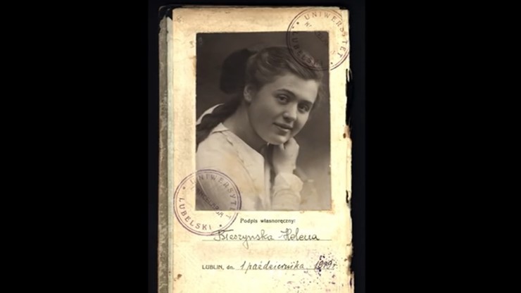 Fotografie i dokumenty byłej więźniarki. Nowe zbiory muzeum na Majdanku