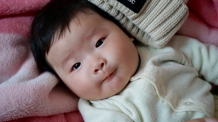 Chiny: prawie milion urodzeń więcej. Dzięki zerwaniu z polityką jednego dziecka