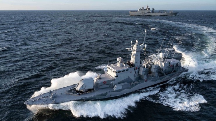 Niski przelot rosyjskich myśliwców nad okrętami NATO. Incydent na Bałtyku