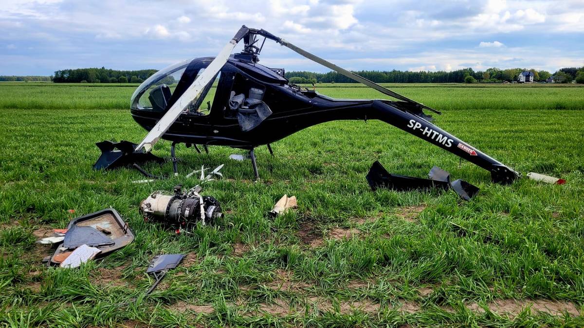 Helikopter spadł na pole. Akcja służb