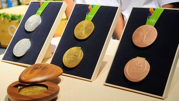 Sportowcy zwracają olimpijskie medale z Rio, bo... rdzewieją