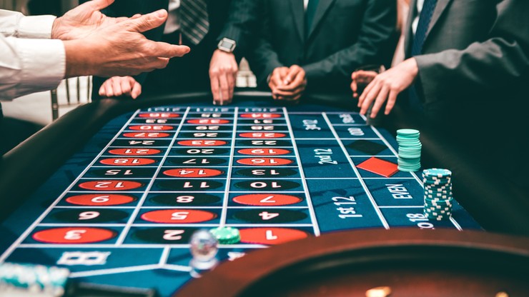 Ministerstwo Finansów chce nowych regulacji dla kasyn. Media: praktycznie monopol