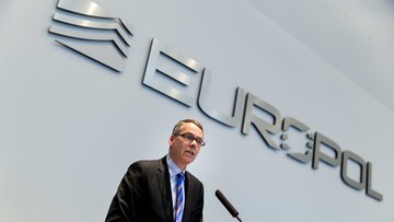 Europol: przemytnicy ludzi zarobili 3-6 mld euro w 2015 roku