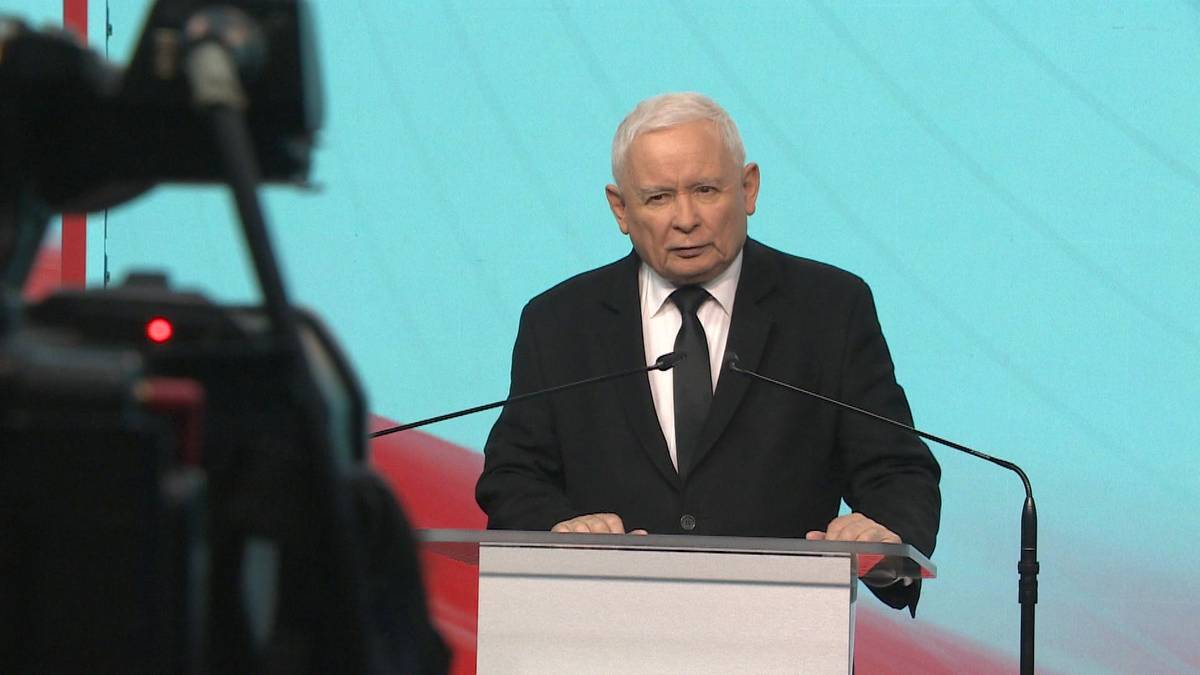 Sejm "za" reformą TK. Jarosław Kaczyński: Wierzę, że prezydent zawetuje obydwie ustawy