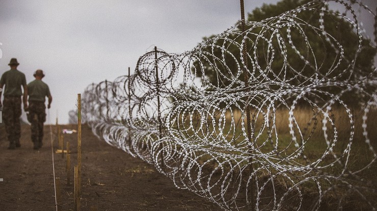 Węgry zbudowały drugie ogrodzenie na granicy z Serbią. Ma 155 km i 3 metry wysokości