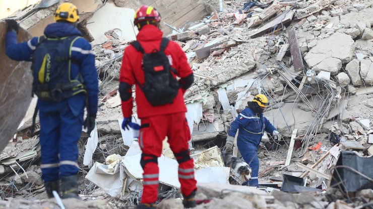 Trzęsienie ziemi w Turcji. Ratownicy wyciągnęli żywego 13-latka. Pod gruzami spędził 182 godziny