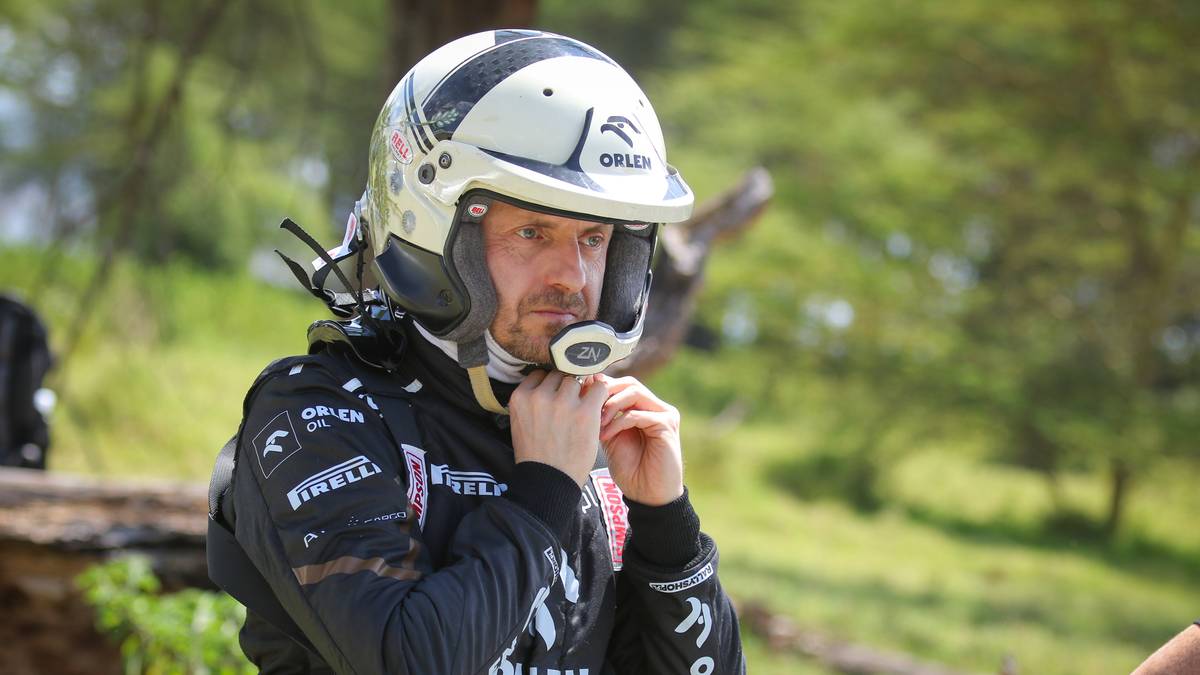 Kajetanowicz i Szczepaniak na czele WRC2C, trwa walka w Rajdzie Safari