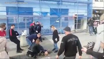 Policjant powalił emerytkę na ziemię. Kontrowersyjna interwencja w Białymstoku