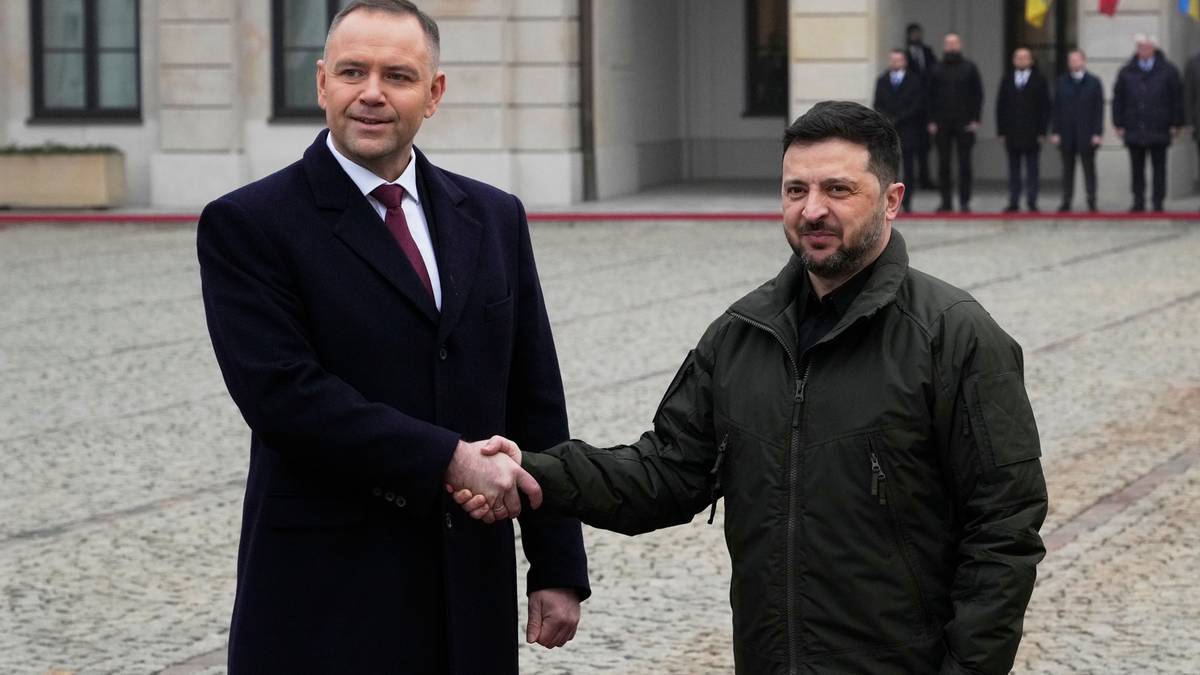 Politolog o odebranie orderu Zełenskiemu. "Zła wiadomość dla Litwy"