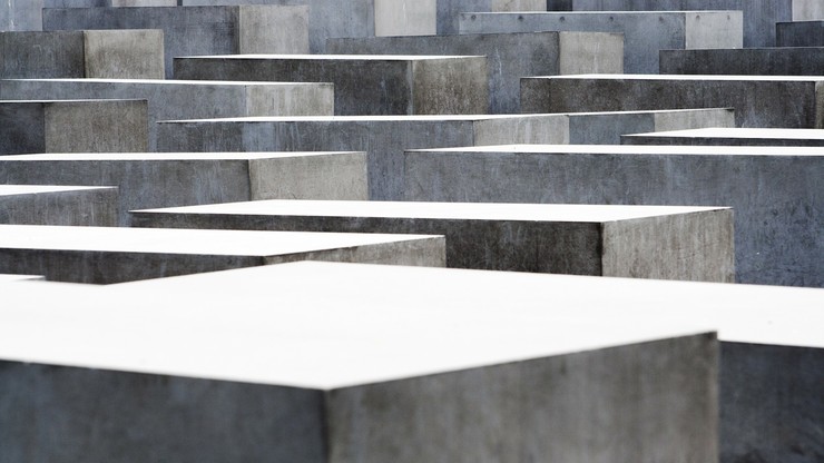 "Pielęgnowanie mentalności pokonanego narodu". Niemiecki polityk uważa Pomnik Holocaustu za "hańbę"