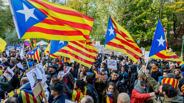 Rząd Katalonii przygotowywał zbrojny opór przeciw Madrytowi. Armia miała liczyć 22 tys. żołnierzy