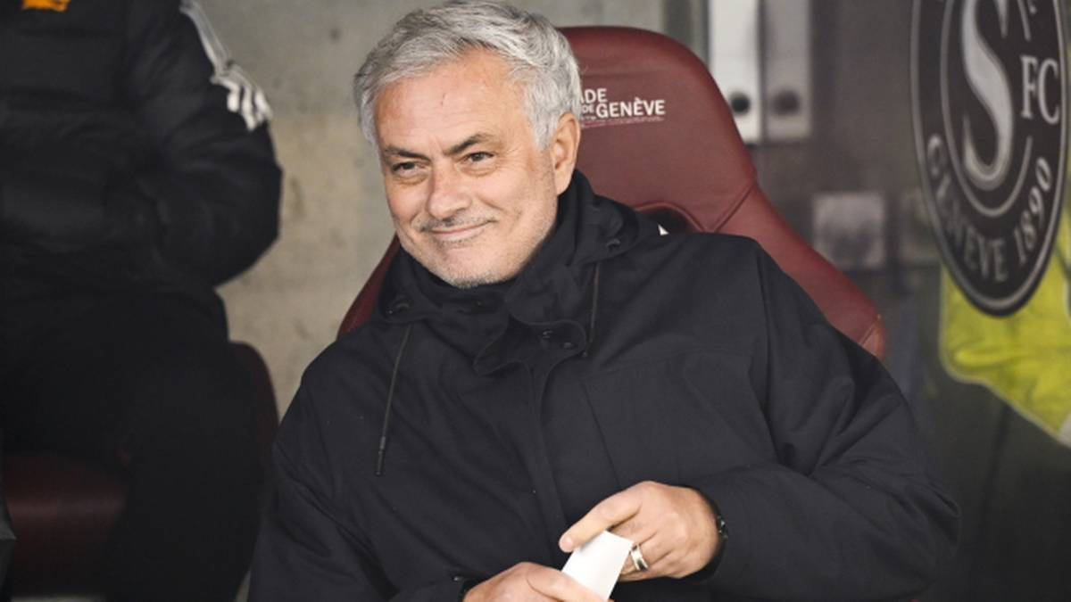 Jose Mourinho will lead the Polish Actor Club!  This is a big surprise