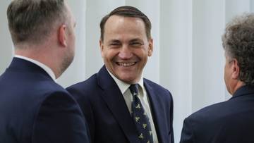Sikorski kpi z problemów opozycji. "PiS kocham tak bardzo, że chciałbym, aby były co najmniej dwa"