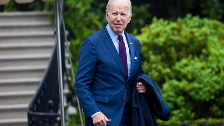 Joe Biden ogłosił nowy pakiet dostaw broni dla Ukrainy, w tym amunicję artyleryjską i radary