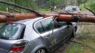 29.07.2020 11:00 Po burzach pół tysiąca interwencji strażackich, 20 zerwanych dachów i 17 tysięcy odbiorców bez prądu