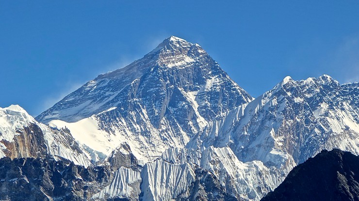Koniec samotnych wspinaczek na Everest. Nepal wydał specjalne rozporządzenie