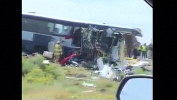 Nie żyje 7 osób, ponad 40 jest rannych. Zderzenie tira z autobusem w stanie Nowy Meksyk