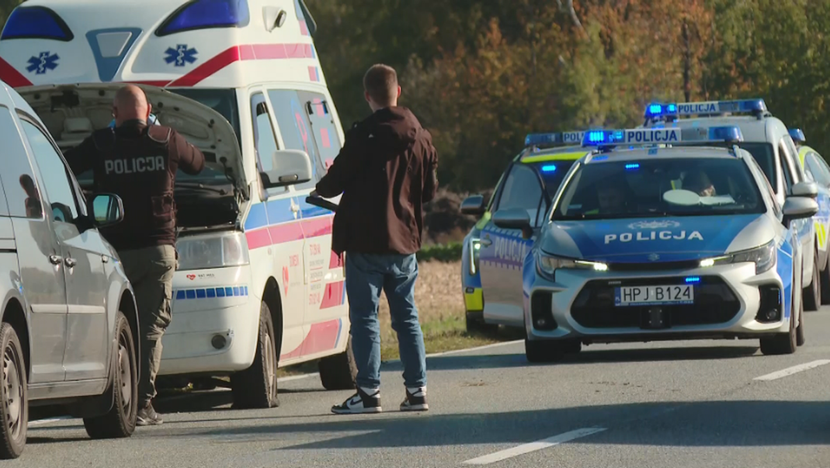 Pościg za skradzioną karetką w Opolskiem. Padły strzały, ranna policjantka