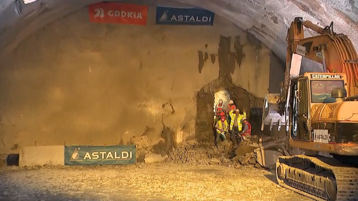 Zakopianka: przebito pierwszą nitkę najdłuższego tunelu w Polsce
