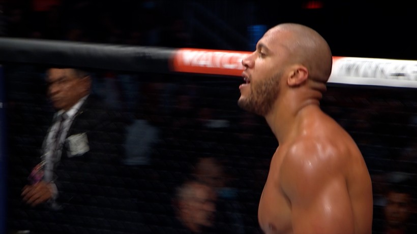 UFC w Paryżu: Wyniki i skróty walk