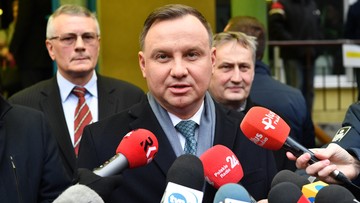 Zakaz zgromadzeń w całej Polsce? Duda nie wyklucza
