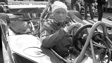 Niki Lauda zostanie pochowany w kombinezonie wyścigowym