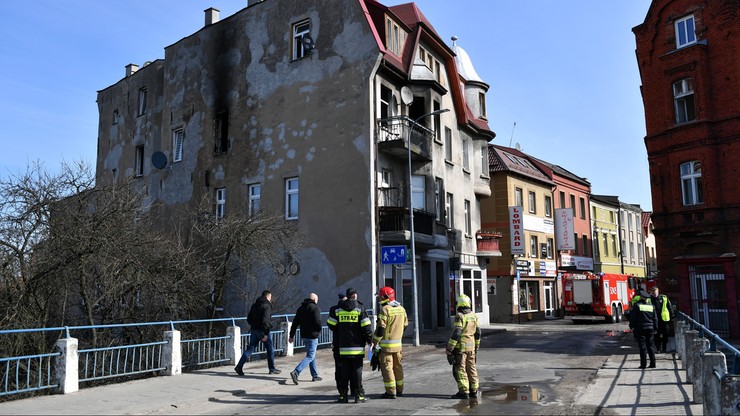 Dramatyczna ewakuacja z kamienicy w Starogardzie Gdańskim. Zginęło troje dzieci. Relacje świadków