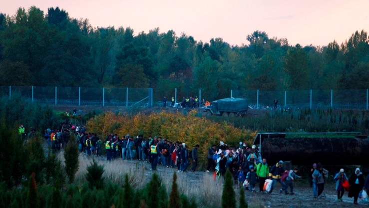 Pierwsi imigranci dotarli do Słowenii po zamknięciu granicy chorwacko-węgierskiej