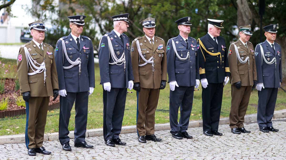 Zmiany kadrowe w wojsku. Kosiniak-Kamysz wręczył nominacje