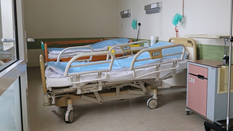Likwidacja łóżek dla chorych na COVID-19. Wojewoda opolski ogłosił plan
