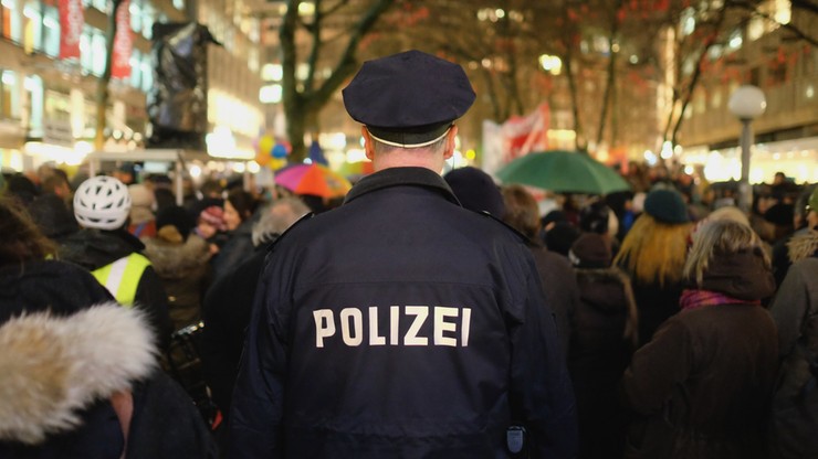 Niemcy. 53 potwierdzone przypadki prawicowego ekstremizmu w policji