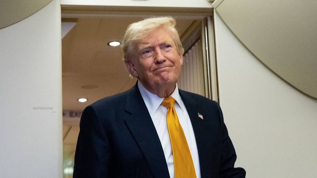 Trump threatens to withdraw US troops from Europe, linking it to Greenland and Iran deals