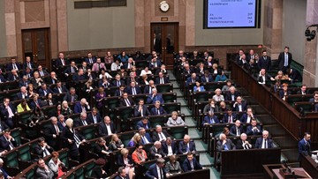 Sędziowie, którzy przeszli w stan spoczynku po 65. roku życia, mogą wrócić. Sejm znowelizował ustawę