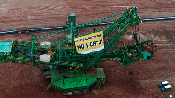 Aktywiści Greenpeace zostają na noc w kopalni Turów. Będą spali na koparce