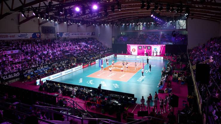 Gdzie gra Barkom-Każany Lwów?