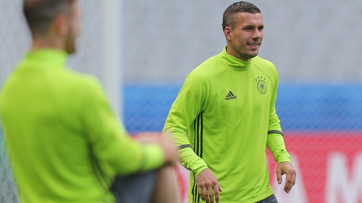 Podolski wylądował w Japonii. Mistrz świata został pięknie przywitany