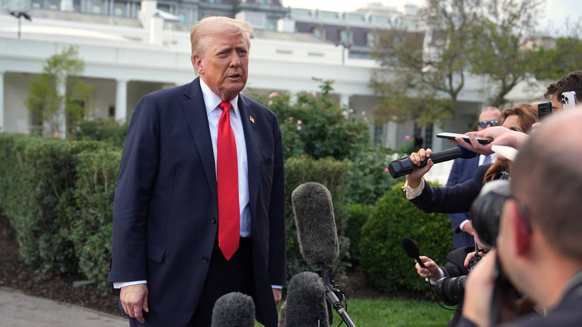 "Nie powinny być tak blisko Polski". Trump znów o rosyjskich dronach