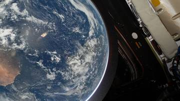 "Po raz pierwszy od czasów Apollo". NASA pokazała spektakularne zdjęcia