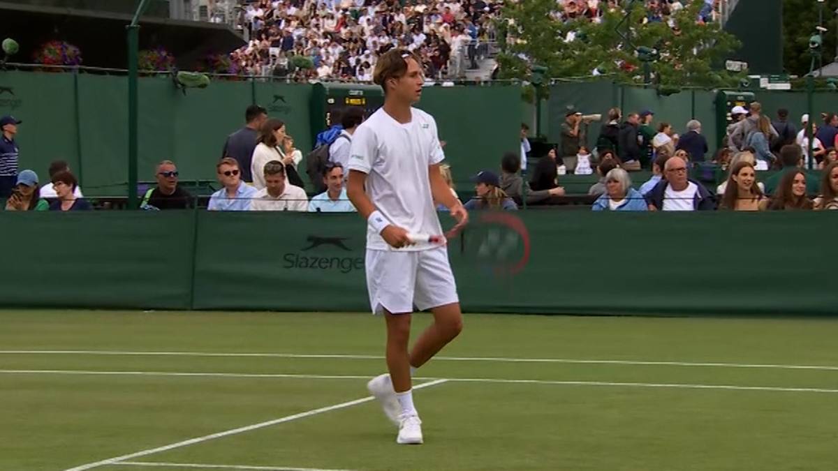 Młody Polak gra dalej w Wimbledonie!