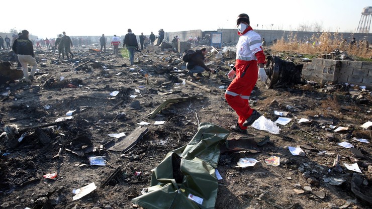 Iran nie przekaże czarnych skrzynek Amerykanom. 176 osób zginęło w katastrofie ukraińskiego samolotu