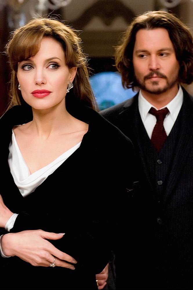 Filmowe piątki w Czwórce: Pełen intryg duet. Piękna i „Turysta”