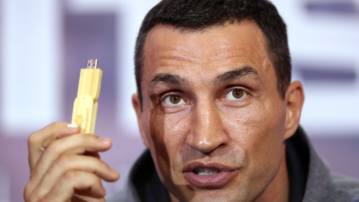 Kliczko przewidział porażkę z Joshuą! Zawartość tajemniczego USB ujawniona