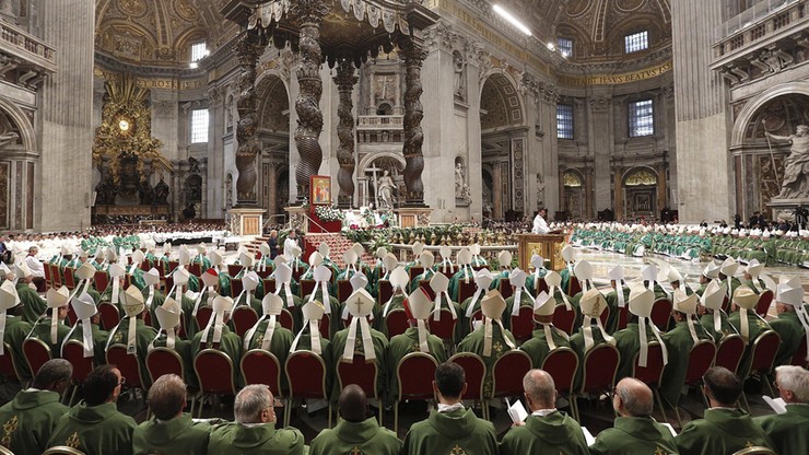 Watykan: rozpoczął się synod biskupów poświęcony rodzinie