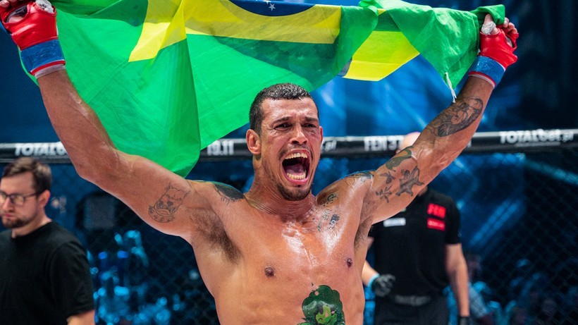 Brazylijczyk zostanie podwójnym mistrzem FEN? Zawalczy z Andryszakiem
