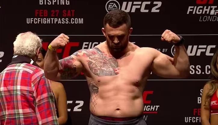UFC: Omielańczuk wypełnił limit wagowy! (WIDEO)