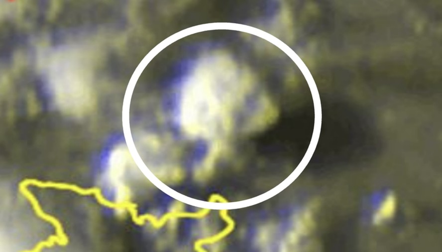 Zdjęcie satelitarne chmury burzowej Cumulonimbus nad Śląskiem. Fot. Sat24.com / Eumetsat.